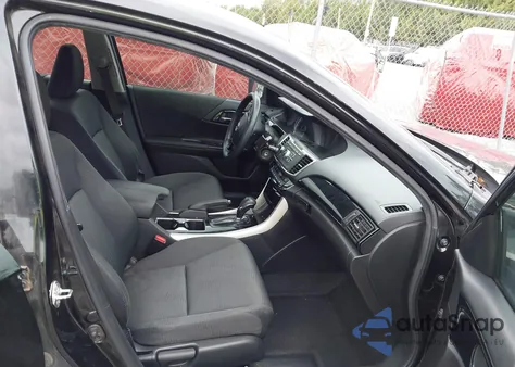 2016 Honda Accord Lx z USA, uszkodzony, nr VIN 1HGCR2F34GA043827